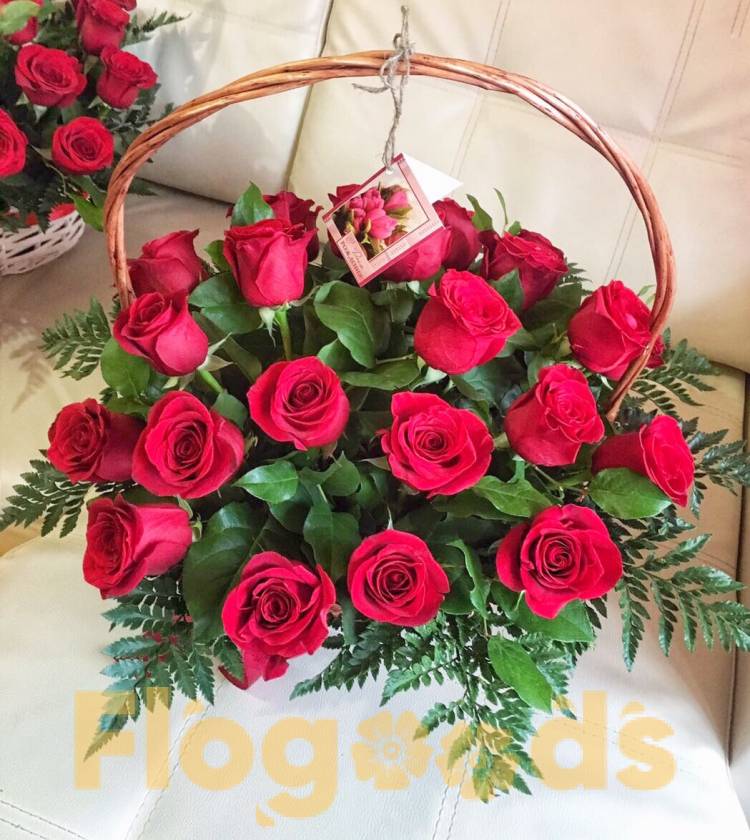 Корзина «Донна роза» за 15 977 руб.